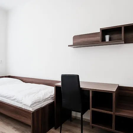 Nobelova Hostel *